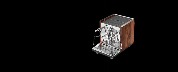 Il caffè Espresso definitivo al lavoro - Barista e Espresso