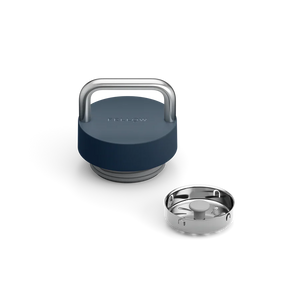 Coperchio blu in acciaio inox con manico e schermo di flusso separato, parte di Fellow, EspressoGear, Ultime novità, tutto sul caffè.