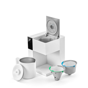 Macchina da caffè a precisione bianca per preparazione manuale con due filtri e contenitore per caffè, parte di Fellow, Ultime novità, tutto sul caffè.
