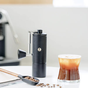 Macinacaffè C5 ESP nero con manico pieghevole