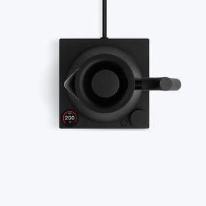 Bollitore nero opaco con controllo digitale della temperatura e preparazione precisa, parte di EspressoGear, Fellow, Ultime novità, tutto sul caffè