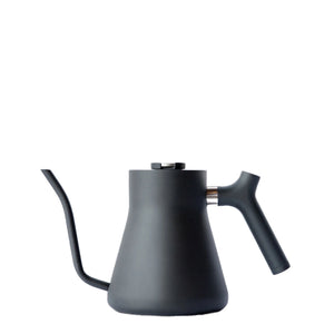 Bollitore nero opaco con beccuccio a collo d'oca preciso, ideale per l'infusione, Ultime novità, tutto sul caffè.