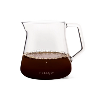Caraffa per servire il caffè con precisione, design moderno, accessori per espresso, ultime novità, tutto sul caffè.