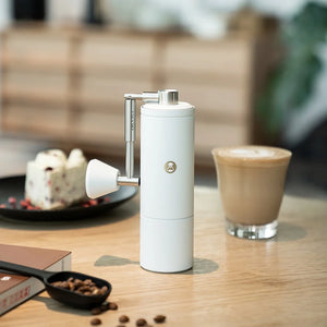 Macinacaffè C5 Pro bianco con manico pieghevole